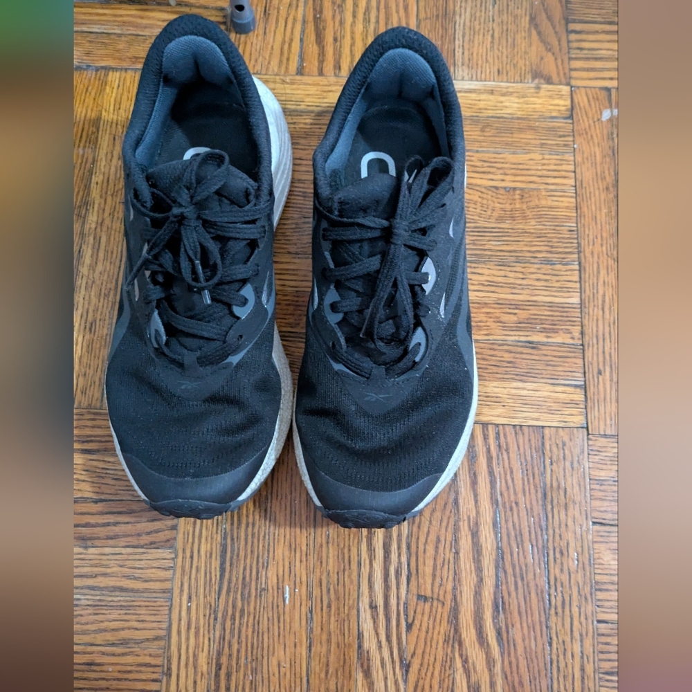 Reebok women's Black Athletic Shoes